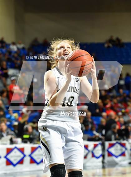 Thumbnail 3 in Bentonville vs Northside (AAA 6A State Final) photogallery.