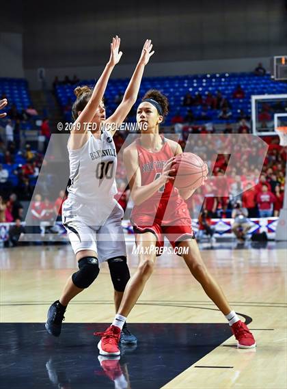 Thumbnail 2 in Bentonville vs Northside (AAA 6A State Final) photogallery.