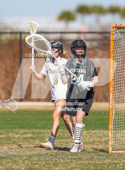 Thumbnail 3 in Lakewood Ranch vs Bishop Moore photogallery.