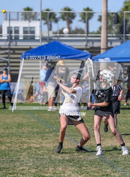 Thumbnail 3 in Lakewood Ranch vs Bishop Moore photogallery.