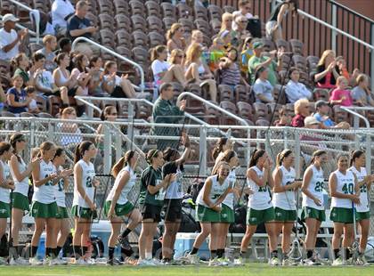 Thumbnail 3 in Farmingdale vs Massapequa (Section 8 Class A Final) photogallery.