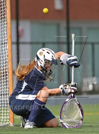 Thumbnail 2 in Farmingdale vs Massapequa (Section 8 Class A Final) photogallery.