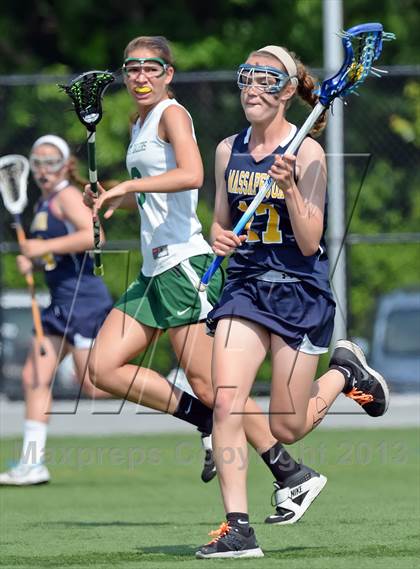 Thumbnail 1 in Farmingdale vs Massapequa (Section 8 Class A Final) photogallery.