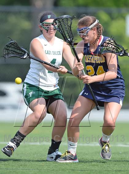 Thumbnail 1 in Farmingdale vs Massapequa (Section 8 Class A Final) photogallery.