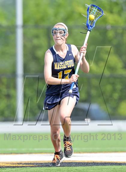 Thumbnail 3 in Farmingdale vs Massapequa (Section 8 Class A Final) photogallery.