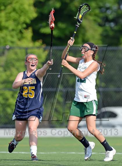 Thumbnail 1 in Farmingdale vs Massapequa (Section 8 Class A Final) photogallery.