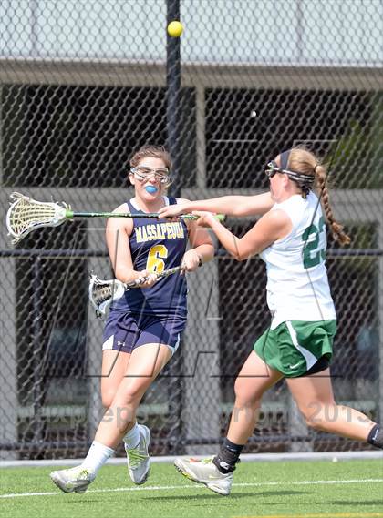 Thumbnail 2 in Farmingdale vs Massapequa (Section 8 Class A Final) photogallery.