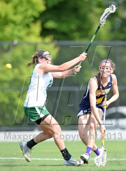 Thumbnail 1 in Farmingdale vs Massapequa (Section 8 Class A Final) photogallery.