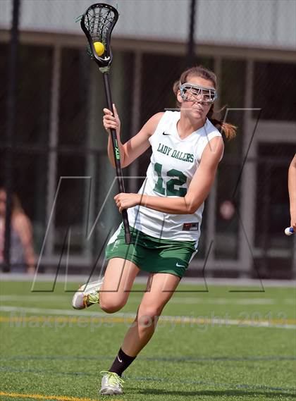 Thumbnail 2 in Farmingdale vs Massapequa (Section 8 Class A Final) photogallery.