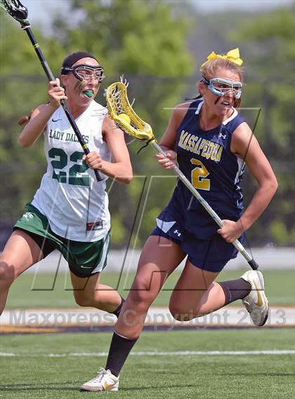 Thumbnail 1 in Farmingdale vs Massapequa (Section 8 Class A Final) photogallery.