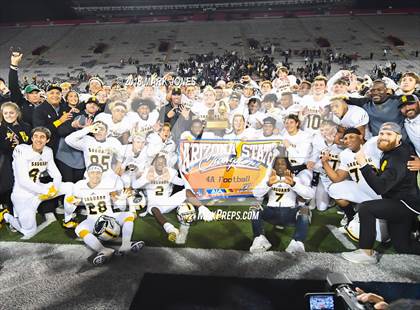Thumbnail 1 in Salpointe Catholic vs. Saguaro (AIA 4A Final Awards) photogallery.