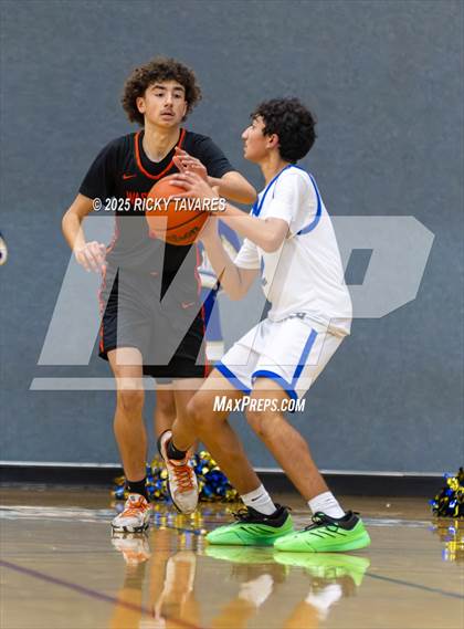 Thumbnail 3 in JV: Washington @ Newark Memorial photogallery.