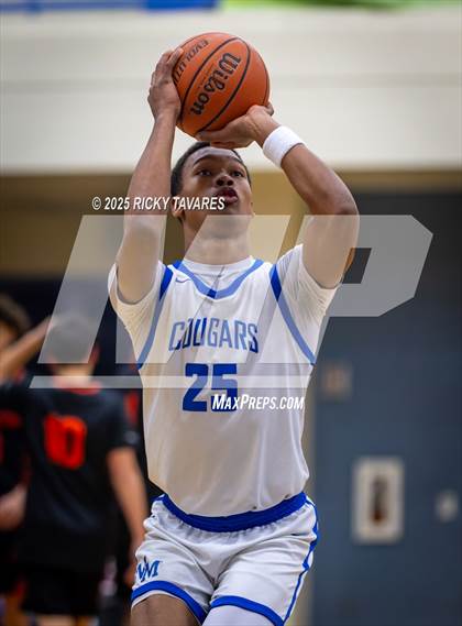 Thumbnail 1 in JV: Washington @ Newark Memorial photogallery.