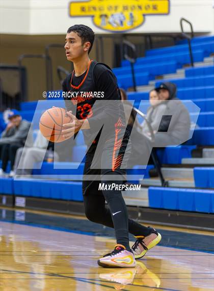 Thumbnail 2 in JV: Washington @ Newark Memorial photogallery.