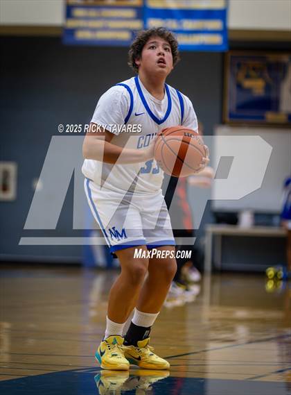 Thumbnail 2 in JV: Washington @ Newark Memorial photogallery.