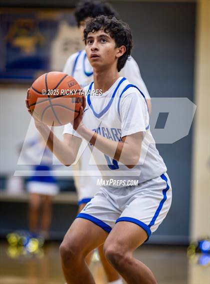 Thumbnail 3 in JV: Washington @ Newark Memorial photogallery.