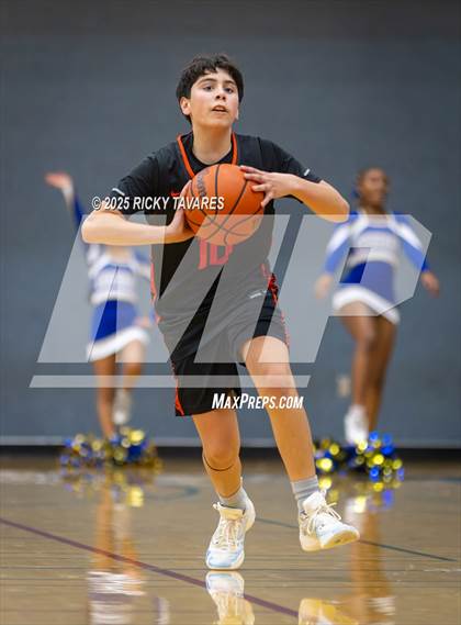 Thumbnail 2 in JV: Washington @ Newark Memorial photogallery.