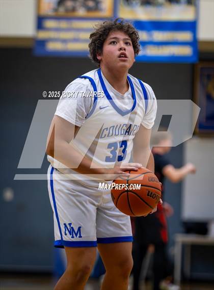 Thumbnail 1 in JV: Washington @ Newark Memorial photogallery.