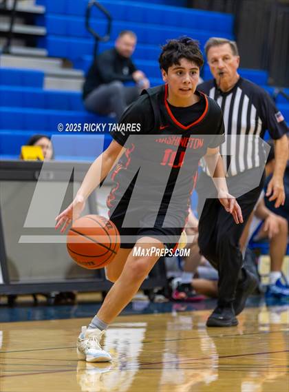 Thumbnail 3 in JV: Washington @ Newark Memorial photogallery.