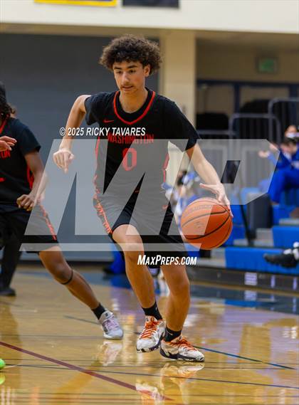 Thumbnail 2 in JV: Washington @ Newark Memorial photogallery.