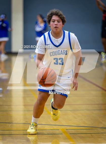 Thumbnail 2 in JV: Washington @ Newark Memorial photogallery.