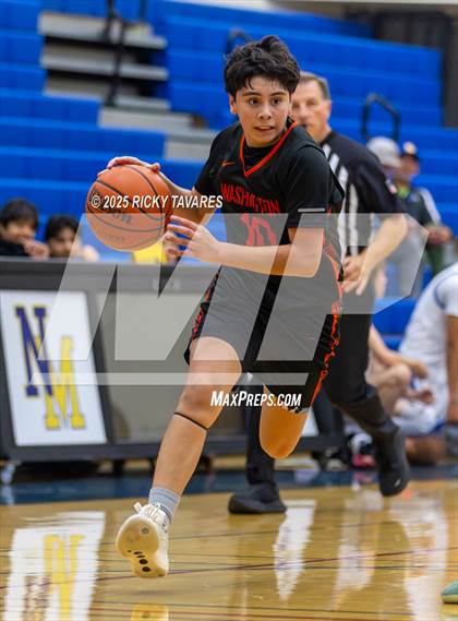 Thumbnail 1 in JV: Washington @ Newark Memorial photogallery.