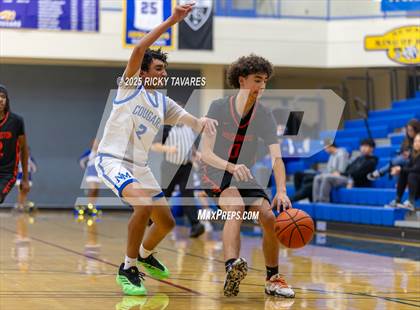 Thumbnail 1 in JV: Washington @ Newark Memorial photogallery.