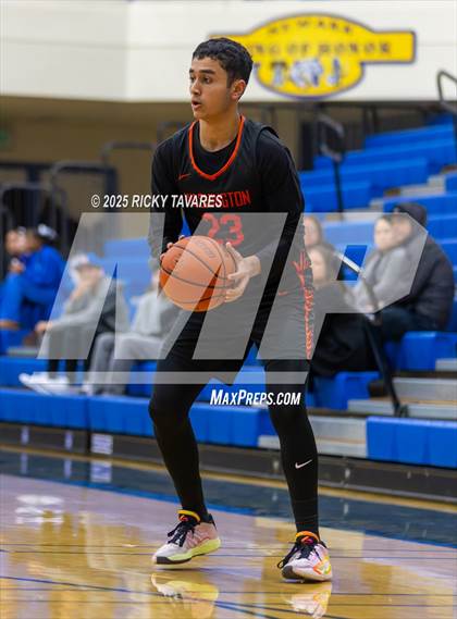 Thumbnail 2 in JV: Washington @ Newark Memorial photogallery.