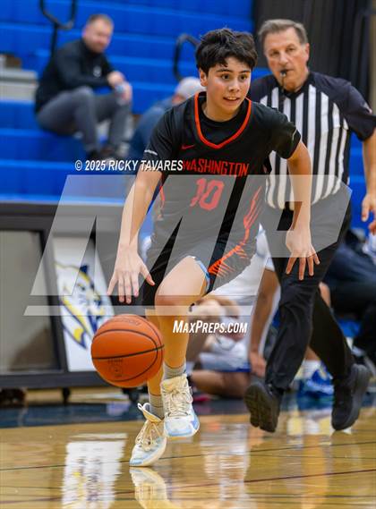 Thumbnail 2 in JV: Washington @ Newark Memorial photogallery.