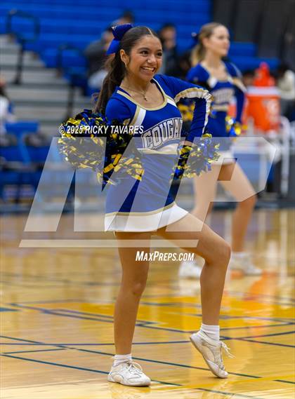 Thumbnail 3 in JV: Washington @ Newark Memorial photogallery.