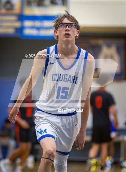 Thumbnail 2 in JV: Washington @ Newark Memorial photogallery.