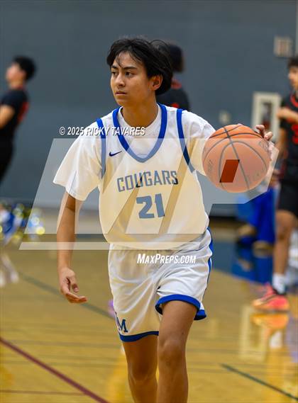 Thumbnail 3 in JV: Washington @ Newark Memorial photogallery.