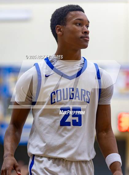 Thumbnail 3 in JV: Washington @ Newark Memorial photogallery.