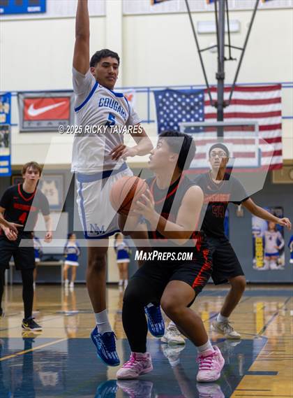 Thumbnail 2 in JV: Washington @ Newark Memorial photogallery.