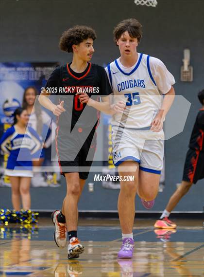 Thumbnail 1 in JV: Washington @ Newark Memorial photogallery.