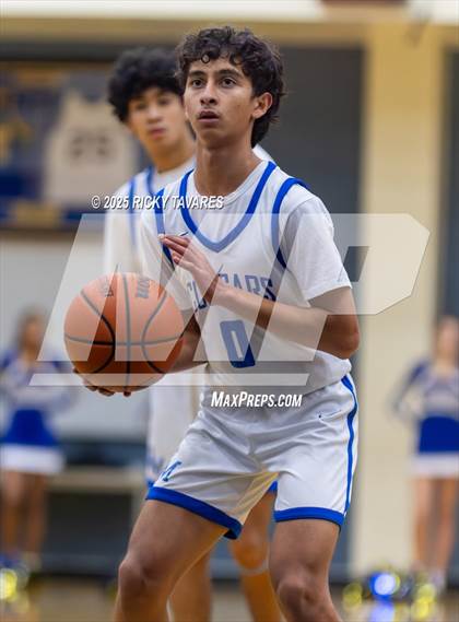 Thumbnail 1 in JV: Washington @ Newark Memorial photogallery.