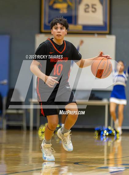 Thumbnail 2 in JV: Washington @ Newark Memorial photogallery.