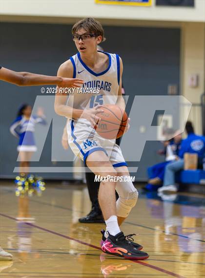 Thumbnail 1 in JV: Washington @ Newark Memorial photogallery.