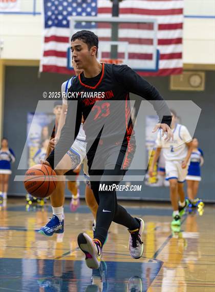 Thumbnail 2 in JV: Washington @ Newark Memorial photogallery.