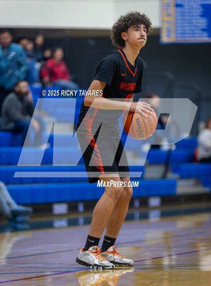 Thumbnail 1 in JV: Washington @ Newark Memorial photogallery.