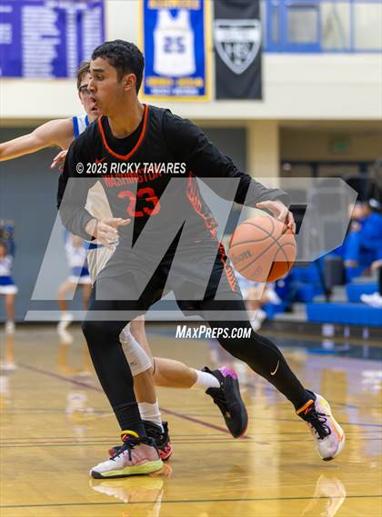 Thumbnail 1 in JV: Washington @ Newark Memorial photogallery.