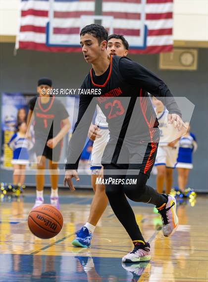 Thumbnail 1 in JV: Washington @ Newark Memorial photogallery.