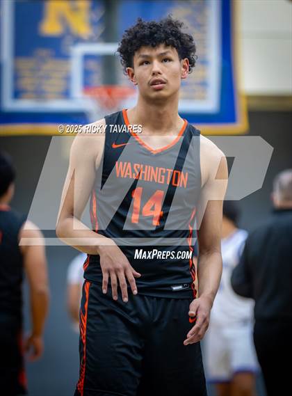 Thumbnail 2 in JV: Washington @ Newark Memorial photogallery.