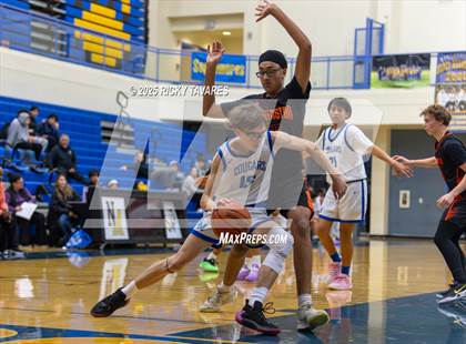 Thumbnail 3 in JV: Washington @ Newark Memorial photogallery.