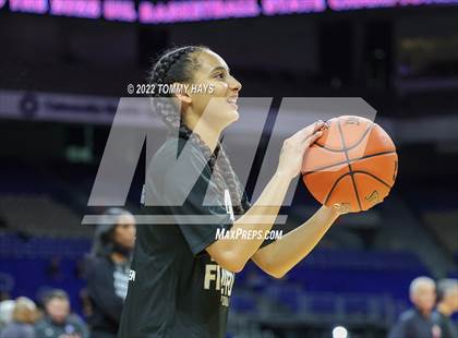 Thumbnail 2 in Clark vs. DeSoto (UIL 6A State Semifinal) photogallery.