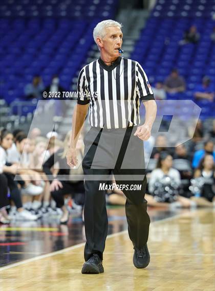Thumbnail 1 in Clark vs. DeSoto (UIL 6A State Semifinal) photogallery.