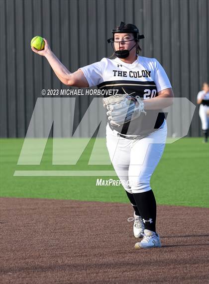 Thumbnail 3 in Wakeland @ The Colony photogallery.