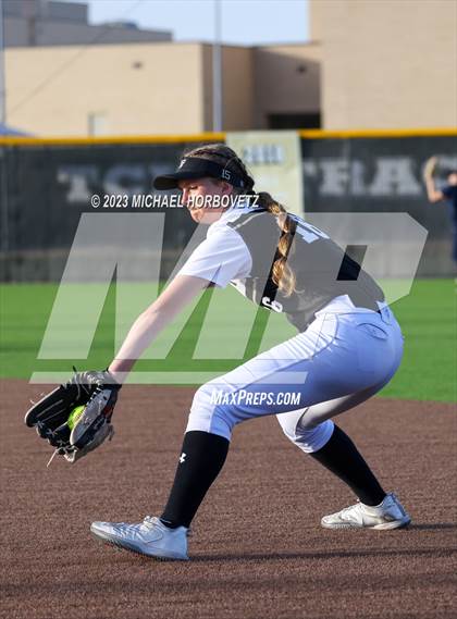Thumbnail 3 in Wakeland @ The Colony photogallery.