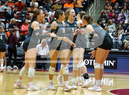Thumbnail 3 in Johnson City vs. Wink (UIL 2A Volleyball Division I Final) photogallery.