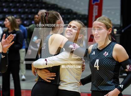 Thumbnail 2 in Johnson City vs. Wink (UIL 2A Volleyball Division I Final) photogallery.